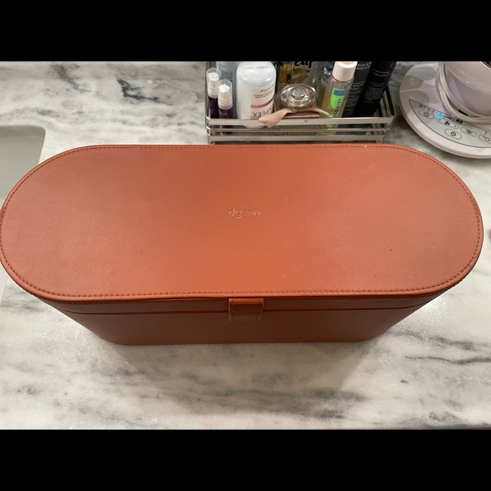 Gently used Dyson Airwrap